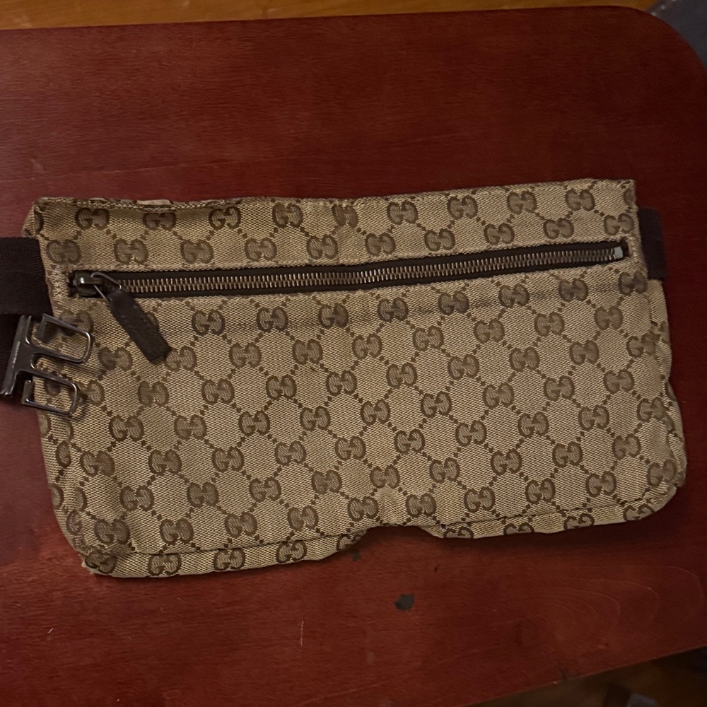 Gucci Beige and Brown Monogram Belt Bag - Picture 6 of 9